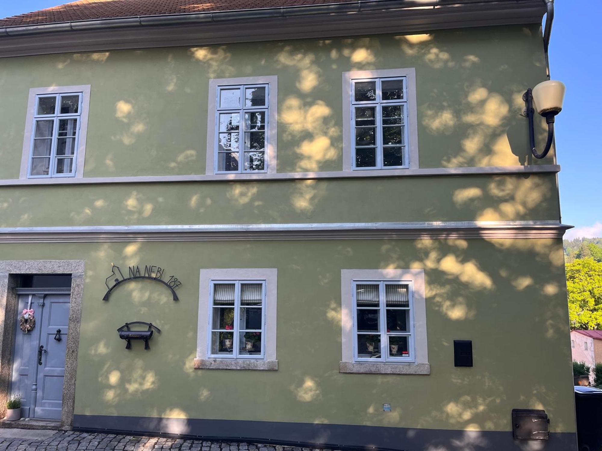 Апарт готель Na Nebi 187 Бечов-над-Теплоу Екстер'єр фото