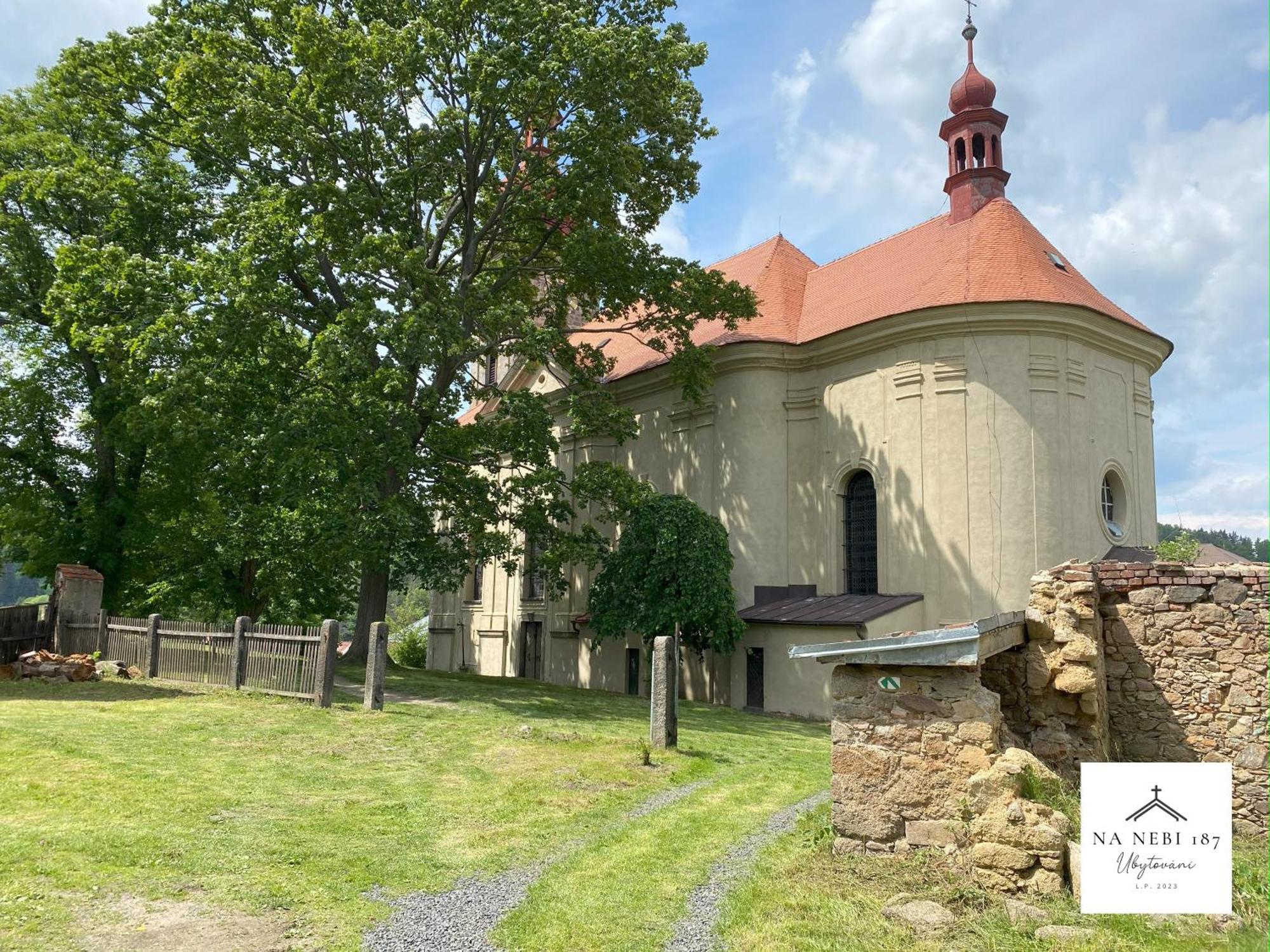 Апарт готель Na Nebi 187 Бечов-над-Теплоу Екстер'єр фото